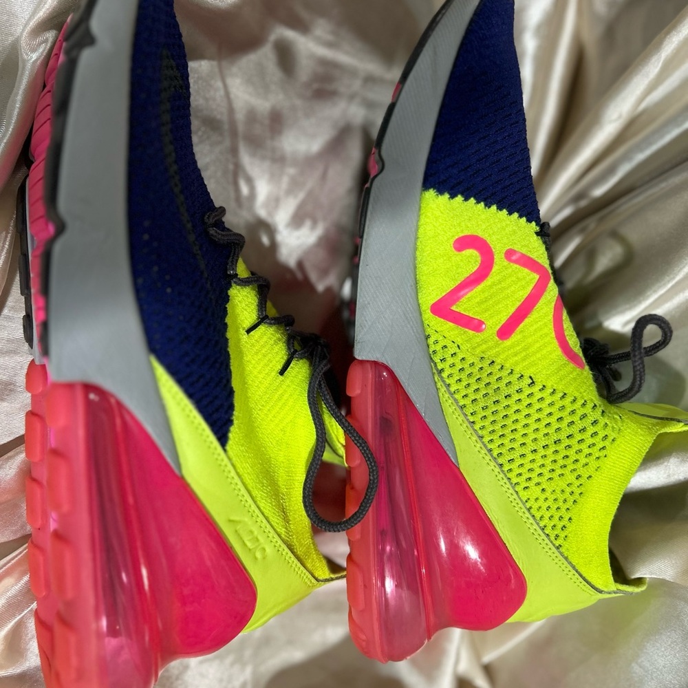 Nike Air Max 270 Flyknit Vibrant Multi-Color Men's 9.5 ~